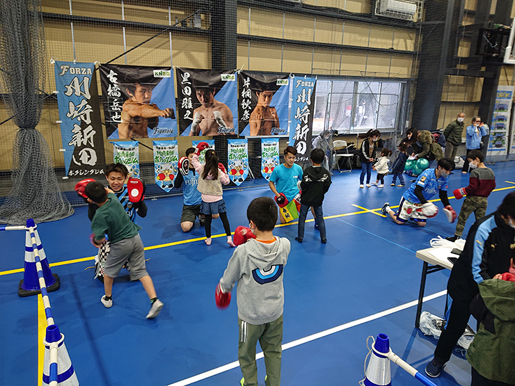 童舞　還城楽　前田照雲　ブロンズ ？ Anker フロンタウン生田」グランドオープンの1日に密着