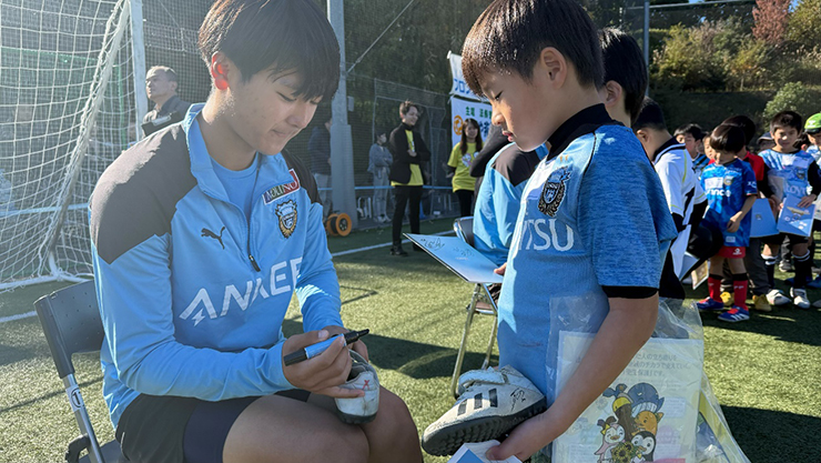 J GREEN SAKAI | 2025 ⚽ ご案内 ⚽ 関西随一の サッカー