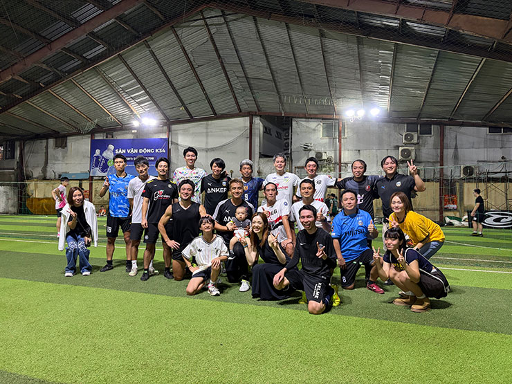 フロンターレ日記 / 「川崎フロンターレサッカークリニック with 稲本潤一FRO in ベトナム」開催!
