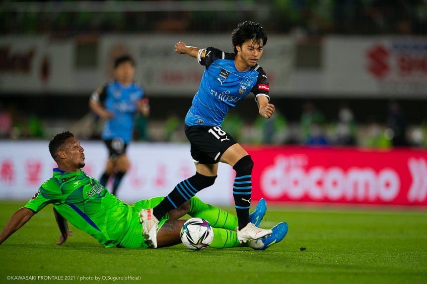 MF18/三笘 薫選手 | 選手・スタッフプロフィール2021 : KAWASAKI FRONTALE