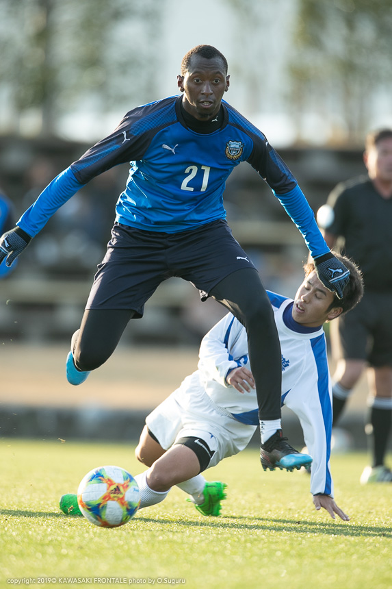 MF44/カイオ セザール選手 | 選手・スタッフプロフィール2019